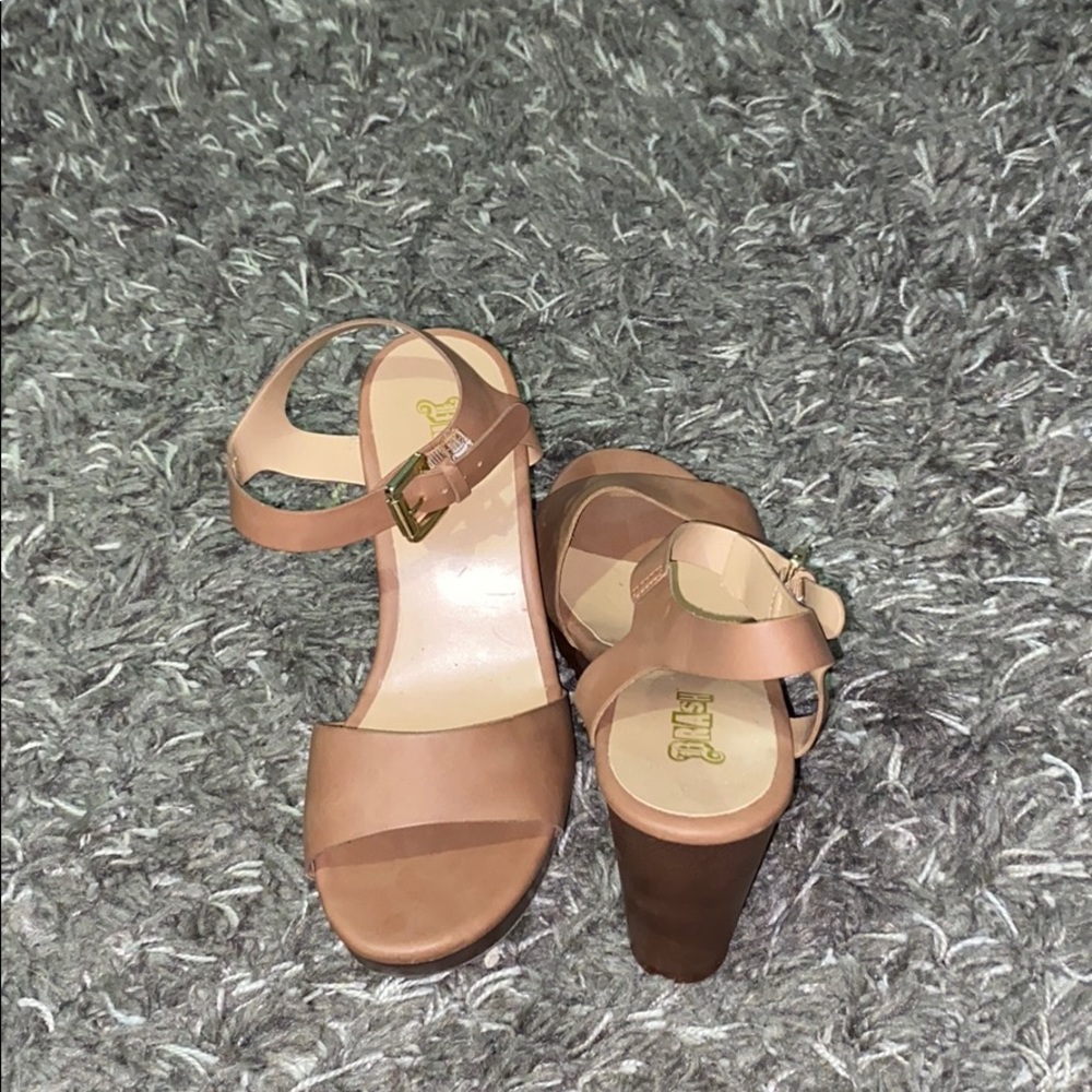 Tan heels